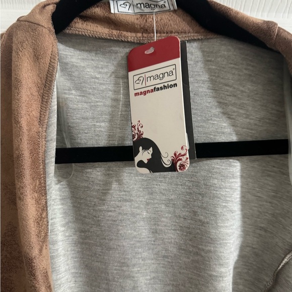 Brown Suede-Like Blazer with Waterfall Collar - Picture 5 of 7